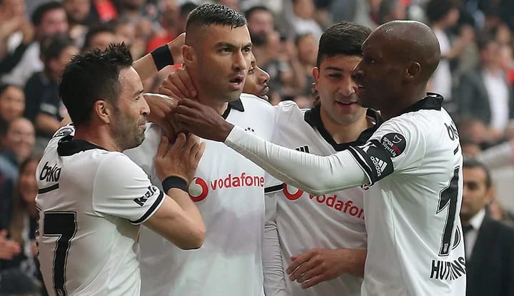 Maça saatler kala Beşiktaş'ın muhtemel 11'i! Burak Yılmaz sürprizi...