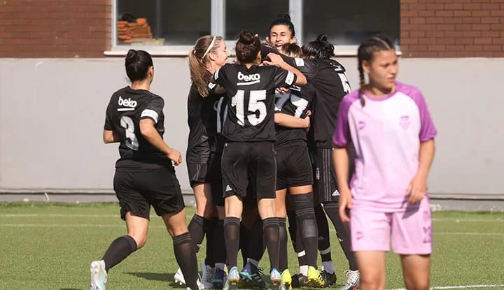 Beşiktaş Kadın Futbol Takımı'ndan 10 gollü galibiyet!