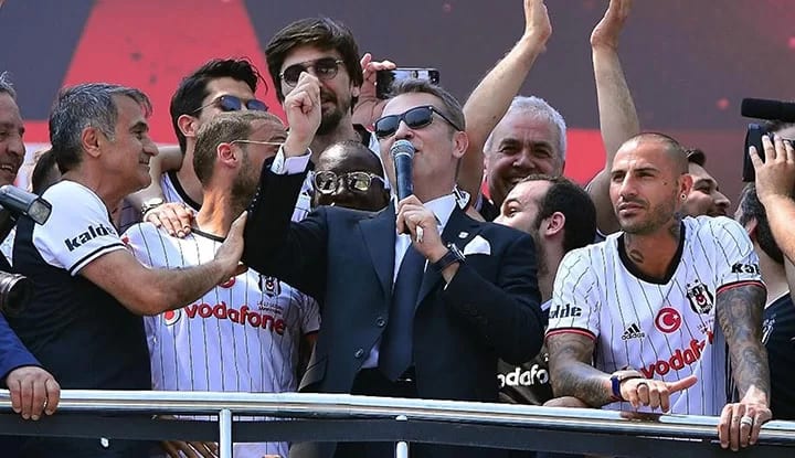 Beşiktaş'ta Fikret Orman, zirveyi de gördü dibi de!