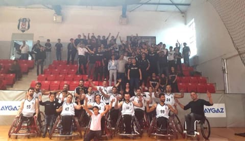 Tekerlekli Sandalye Basketbol Takımı'ndan 62 sayı fark!