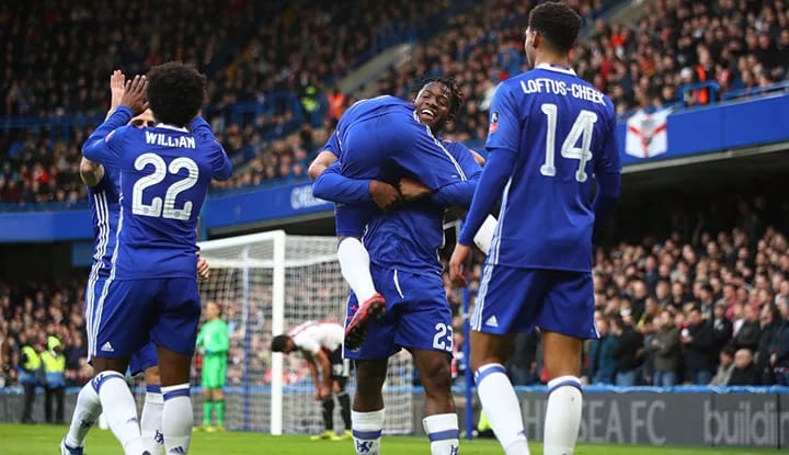 Chelsea'li oyuncudan N'Koudou'yu tebrik!
