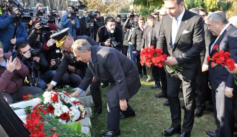 Şehitlerimiz dualarla anıldı