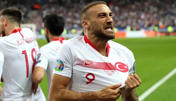 Everton, Cenk Tosun'un bonservis bedelini belirledi!