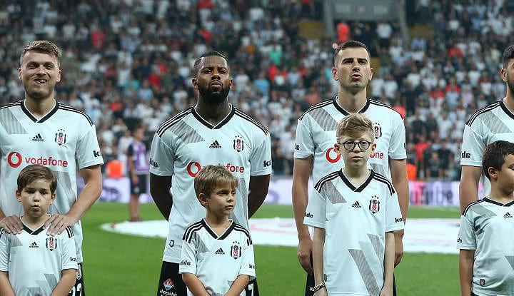 Beşiktaş, Lens'i bedelsiz elden çıkaracak!