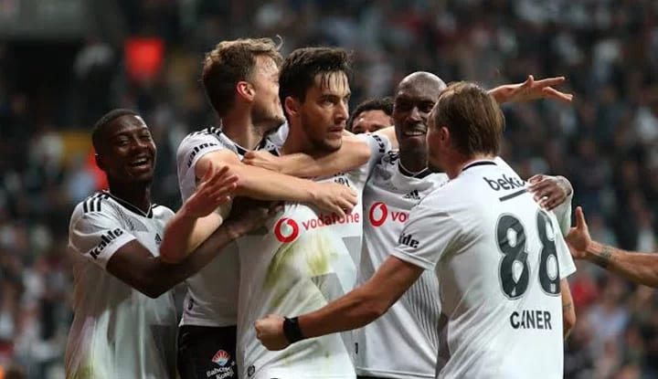 Beşiktaş, kara bulutları dağıttı!