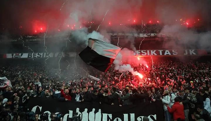 Beşiktaş-Trabzonspor maçı biletleri tükendi! Beşiktaş'tan paylaşım...