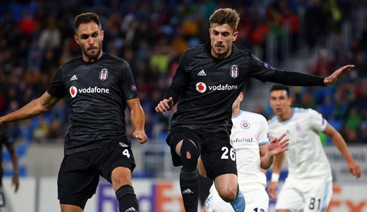Beşiktaş'ta Victor Ruiz sakatlandı!
