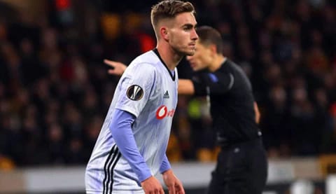 "Beşiktaş formasını giymek benim için büyük bir onurdur"