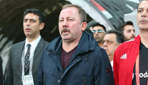 İşte Sergen Yalçın'ın istediği transfer! Beşiktaş yönetimi girişimlere başladı!