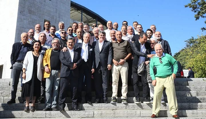 Serdal Adalı, mesajı verdi! "Eski futbolcularımızla birlikte çalışacağız"