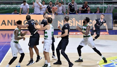 Beşiktaş Sompo Sigorta, Bursa deplasmanında mağlup