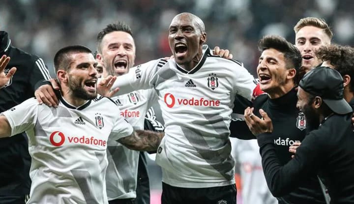 Beşiktaş, yeni sözleşme için milli arada masaya oturacak!