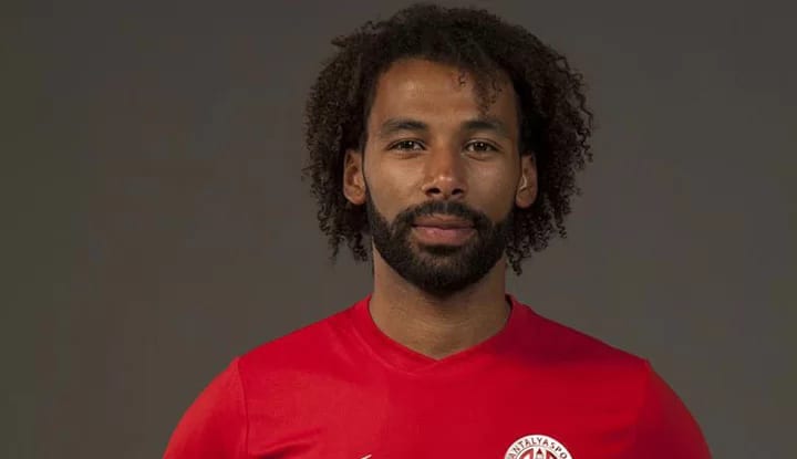 Beşiktaş'ta Nazım Sangare sürprizi