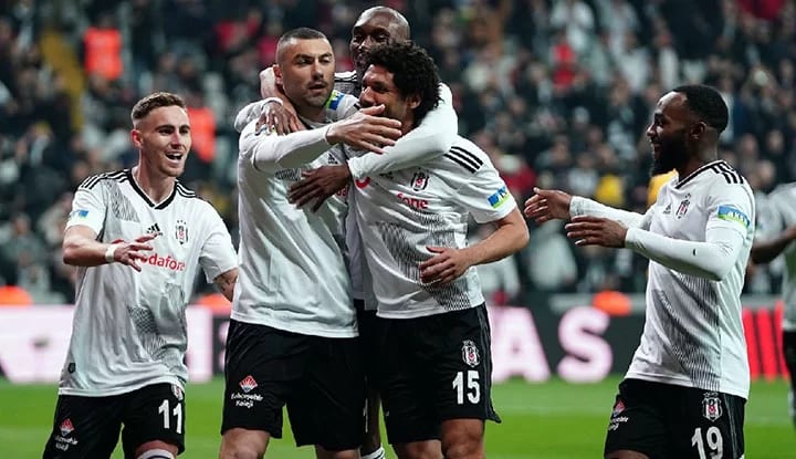 Beşiktaş'ın derbi 11'i netleşiyor!