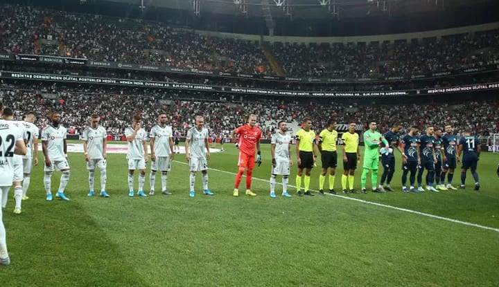 Çarşı'dan "Pırlanta hakem" göndermesi
