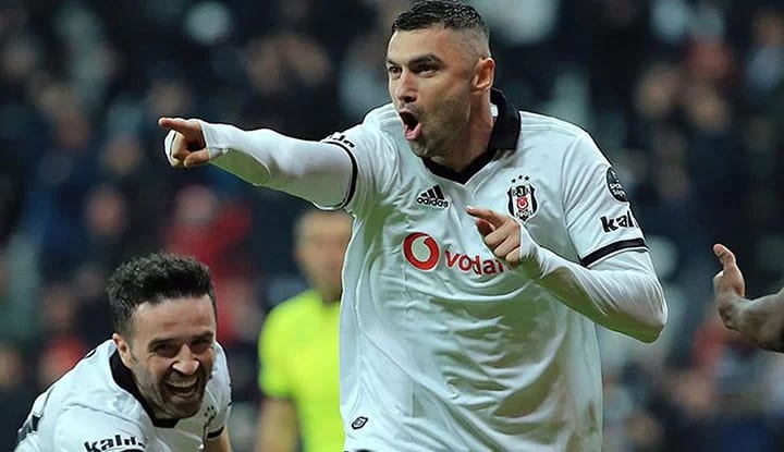 Lecce'den flaş Burak Yılmaz açıklaması!