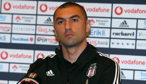 Beşiktaşlı futbolculardan depremzedelere destek! Burak Yılmaz açıkladı