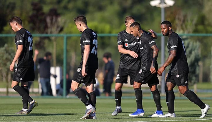 Beşiktaş'ın Sivasspor maçı ilk 11'i belli oldu!