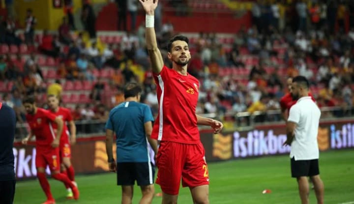 Beşiktaş'ı bir üzen sakatlık daha! Alpay Çelebi'nin çapraz bağları koptu!