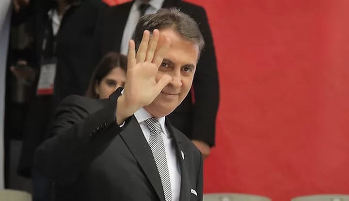 Fikret Orman, Beşiktaş Kulübü Başkanlığına aday olmayacağını açıkladı!
