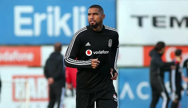 Boateng, Beşiktaş yönetimi ile görüştü! İşte detaylar...