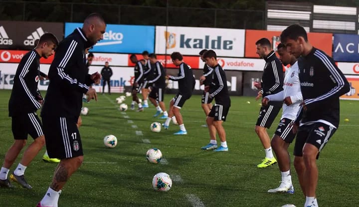 Beşiktaş, Başakşehir maçı hazırlıklarını tamamladı! İşte son antrenmandan notlar...