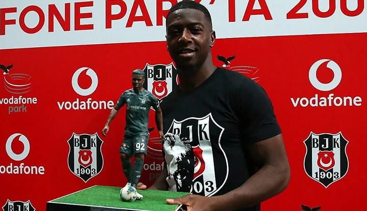Diaby, Beşiktaş'ta kalacak mı? Menajerinden açıklama geldi!
