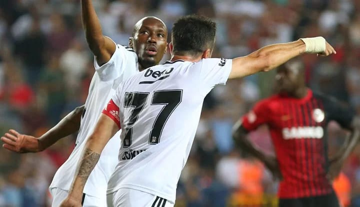 Atiba, Vida'nın pozisyonunu değerlendirdi!