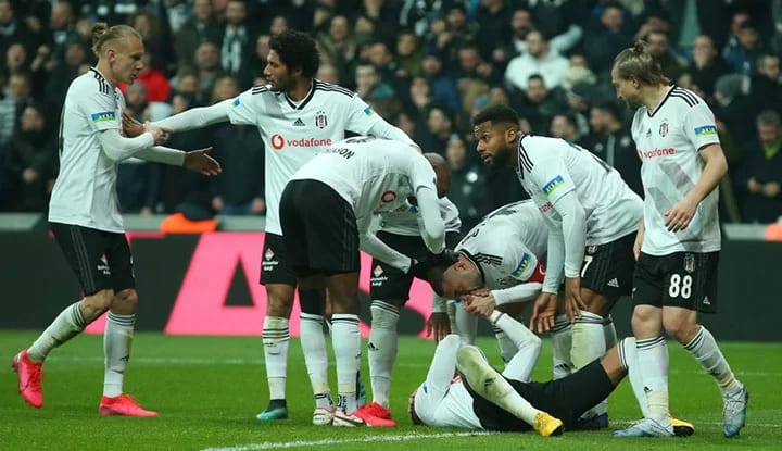 Beşiktaş'ta Antalyaspor karşısında 3 zorunlu değişiklik!
