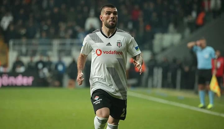 Rebocho, rest çekti!