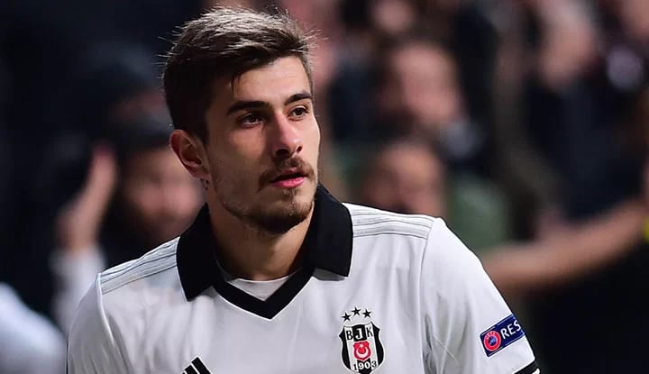 Beşiktaş'ta Dorukhan Toköz gelişmesi! İşte yeni maaşı...