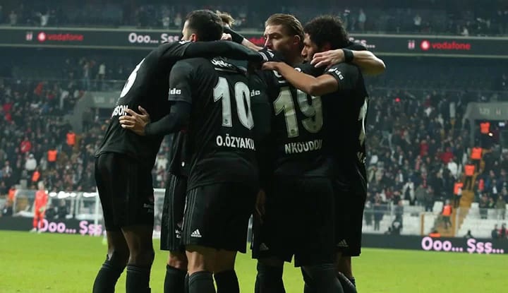 Beşiktaş, sezonun ilk yarısını galibiyetle kapattı!