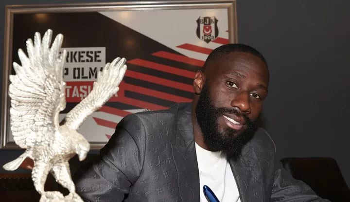 Ada basınından flaş iddaa! Arthur Masuaku, West ham'dan...