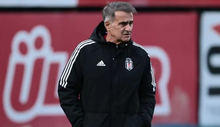Adana Demirspor öncesi Beşiktaş'ta toplantı!