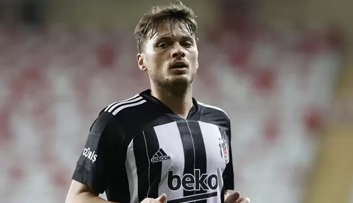 Adem Ljajic’in aldığı karar herkesi şaşırttı!