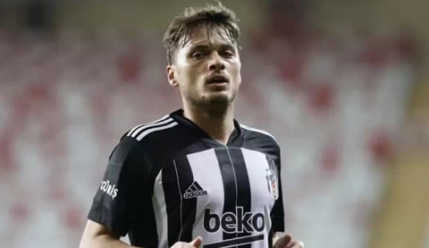 Adem Ljajic’in aldığı karar herkesi şaşırttı!