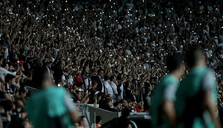 "Sakin ol Beşiktaşlı"