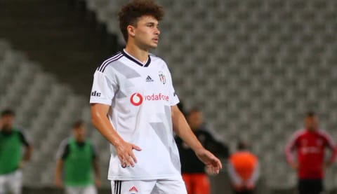Ahmet Gülay'ın sözleşmesi yenilendi!