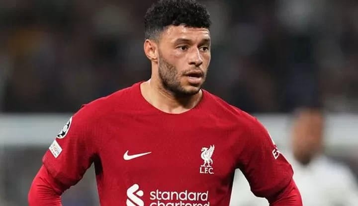 Ahmet Nur Çebi, Alex Oxlade-Chamberlain ile görüştü!
