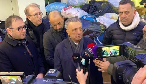 Ahmet Nur Çebi’den açıklamalar!