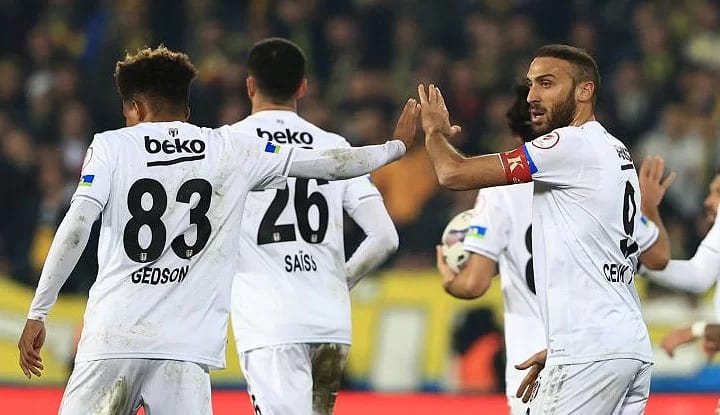 Alanyaspor maçı öncesi hangi oyuncular kart sınırında?