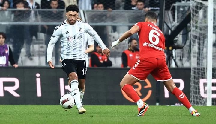 Alex Oxlade-Chamberlain'den açıklamalar! "Üzgünüz"