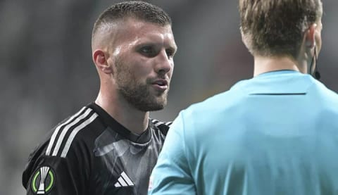 Ante Rebic, Beşiktaş'tan maaşını istiyor!