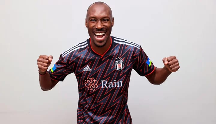 Atiba Hutchinson sağlık kontrolünden geçti!