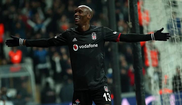 Atiba'ya sürpriz transfer teklifi!