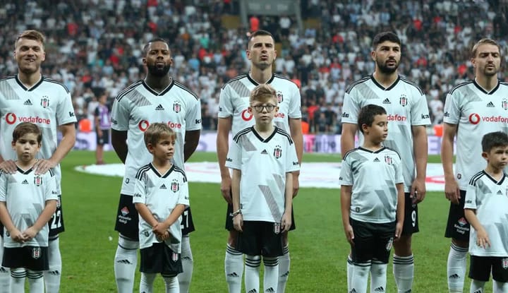 İşte Beşiktaş'a geçen sene en çok ihtarname çeken futbolcu!