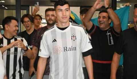 Bakhtiyor Zaynutdinov ülkesinde kahraman!