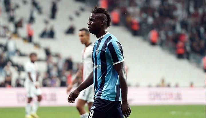 Balotelli, atılmalı mıydı? İşte IFAB'ın o kuralı...