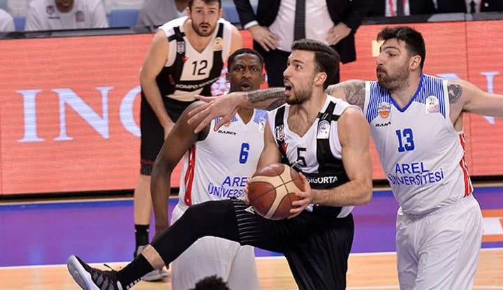 Beşiktaş Sompo Sigorta'dan play-off için kritik galibiyet