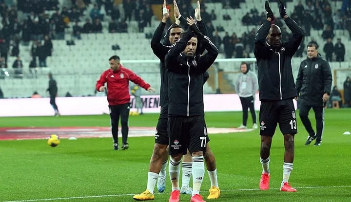 Beşiktaş'ta Ljajic sürprizi!